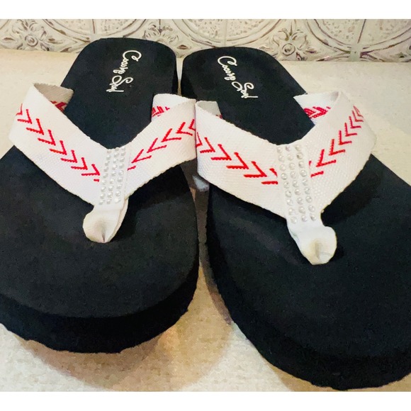Country Soul Shoes - Country Soul Womens Platform Flip Flops Baseball Chevron Rhinestone Thong Sandal